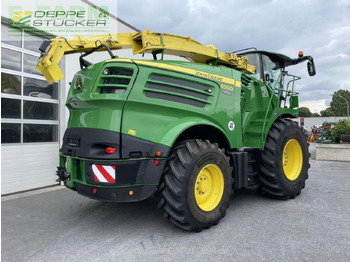Önjáró szecskázógép John Deere 8500i: 5 kép. Önjáró szecskázógép John Deere 8500i: 5 kép.