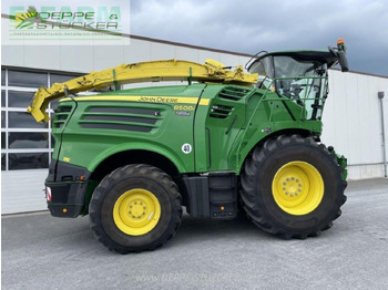 Önjáró szecskázógép John Deere 8500i: 4 kép. Önjáró szecskázógép John Deere 8500i: 4 kép.