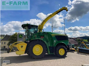 Önjáró szecskázógép JOHN DEERE 8600