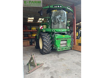 Önjáró szecskázógép JOHN DEERE 8600