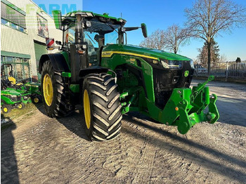 Traktor John Deere 8r370: 3 kép.
