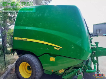 Kocka bálázó JOHN DEERE