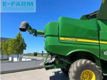 Kombájn John Deere s690: 4 kép.