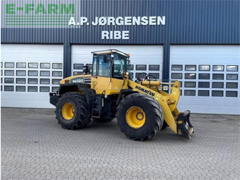 Minikotró KOMATSU WA320-5