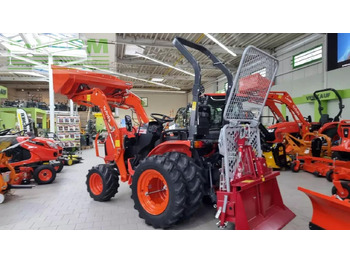 Traktor Kubota b2-261 hydrostat: 4 kép. Traktor Kubota b2-261 hydrostat: 4 kép.