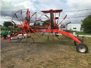 Szénaforgató Kuhn ga 8830: 4 kép.