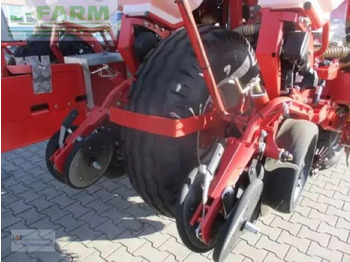 Precíziós vetőgép Kverneland optima tf profi sx: 5 kép. Precíziós vetőgép Kverneland optima tf profi sx: 5 kép.