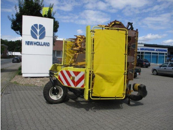 Takarmánybetakarító gép NEW HOLLAND