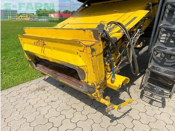 Kombájn New Holland cx 880: 2 kép.
