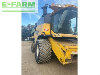 Kombájn NEW HOLLAND CX series