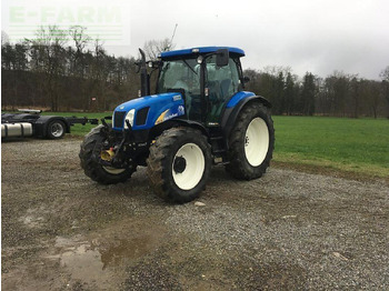 Traktor NEW HOLLAND T6020