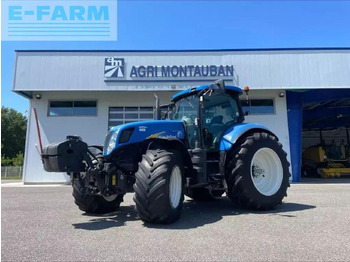 Traktor NEW HOLLAND T7050