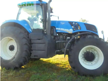 Traktor New Holland t8.330: 2 kép.