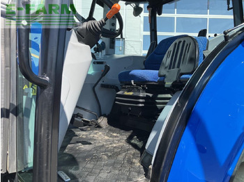 Traktor New Holland td5.85: 5 kép. Traktor New Holland td5.85: 5 kép.