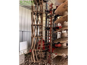 Kultivátor Quivogne diskacrop: 4 kép. Kultivátor Quivogne diskacrop: 4 kép.