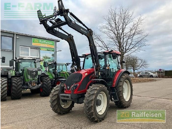 Traktor Valtra a104 mit frontlader: 3 kép.