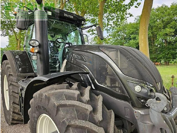 Traktor Valtra s394 smarttouch twintrac s274 s294 s324 s354 s374 fendt agco: 4 kép.