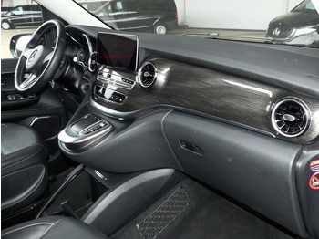 Kisbusz MERCEDES-BENZ V 300 Avantgarde,Extralang,2xSchiebetür el.,AHK...: 2 kép. Kisbusz MERCEDES-BENZ V 300 Avantgarde,Extralang,2xSchiebetür el.,AHK...: 2 kép.