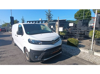 Dobozos kisteherautó TOYOTA Proace