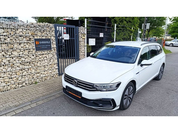 Autó VOLKSWAGEN