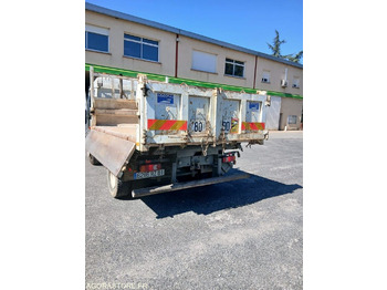 Billenőplatós teherautó Camion Renault 150 - 2000 - 480392kms: 3 kép. Billenőplatós teherautó Camion Renault 150 - 2000 - 480392kms: 3 kép.