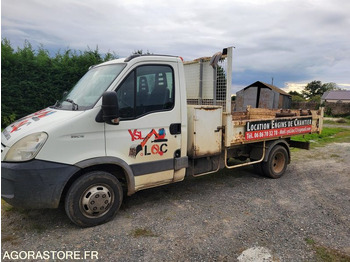Billenőplatós kisteherautó IVECO Daily 35c12