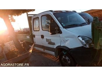 Billenőplatós kisteherautó IVECO