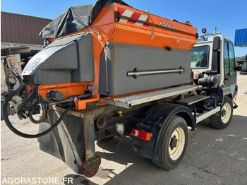 Hóeltakarító gép, Horgos rakodó teherautó LINDNER UNITRAC 102C AMPLIROLL + LAME + SALEUSE 2008 5050 HEURES: 5 kép.