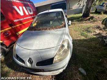Autó RENAULT