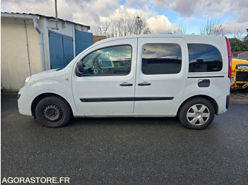 Autó RENAULT