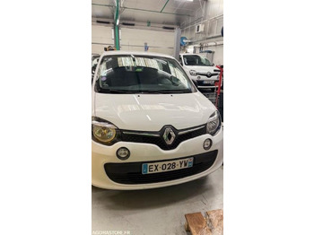 Autó RENAULT