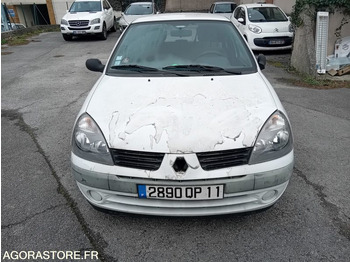 Autó RENAULT