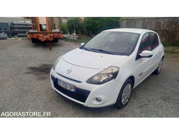 Autó RENAULT