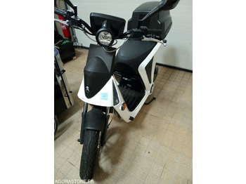Motorkerékpár PEUGEOT