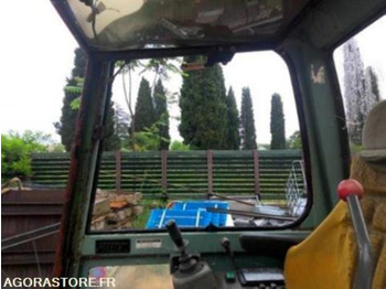 Minikotró mini-pelle: 3 kép.