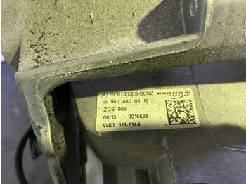 Kormányoszlop - Teherautó Mercedes-Benz MP4: 3 kép.