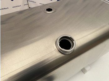 Új Üzemanyag tartály - Teherautó Mercedes-Benz New aluminum fuel tank 650L: 4 kép.