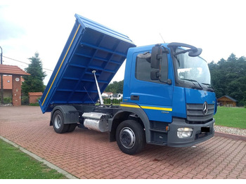 Billenőplatós teherautó MERCEDES-BENZ Atego