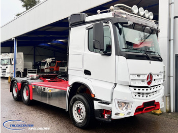 Nyergesvontató MERCEDES-BENZ Arocs 3351