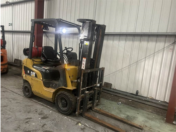 Gázüzemű targonca CAT GP18NT: 4 kép.