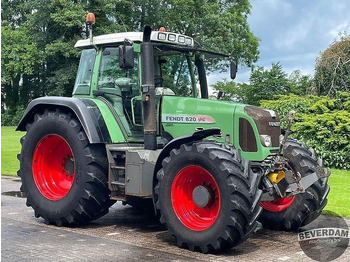 Traktor FENDT 820 Vario