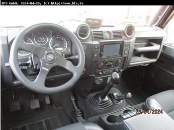 Autó Defender 110 Td4 Land Rover Defender 110 TD4: 3 kép.