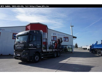 Rönkszállító teherautó MAN TGX 26.510