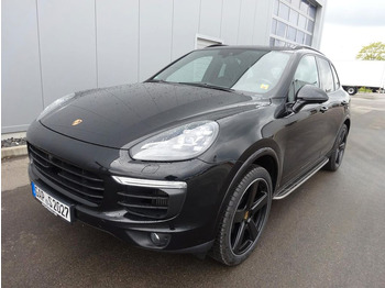 Terepjáró/ SUV PORSCHE
