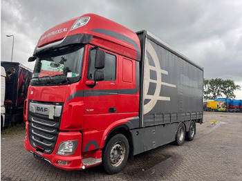 Ponyvás teherautó DAF XF 480