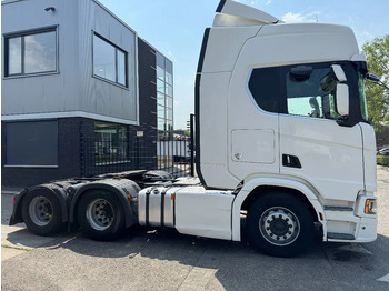 Nyergesvontató Scania R580 V8 NGS 6X4 EURO 6 RETARDER: 4 kép.