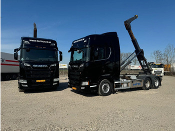 Horgos rakodó teherautó SCANIA R 580