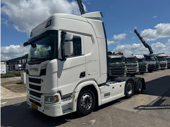 Nyergesvontató SCANIA R 520