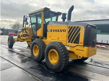 Gréder Volvo G 930: 2 kép.
