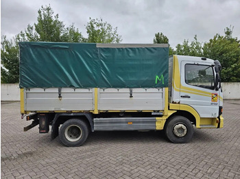 Ponyvás teherautó Mercedes-Benz Atego 918: 4 kép. Ponyvás teherautó Mercedes-Benz Atego 918: 4 kép.